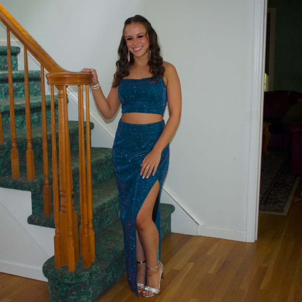 Selling Prom Dress!!!
Iridescent blue and purple two-piece prom dress